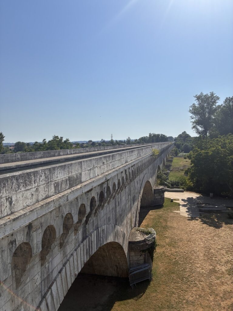 Pont Canal d Agen